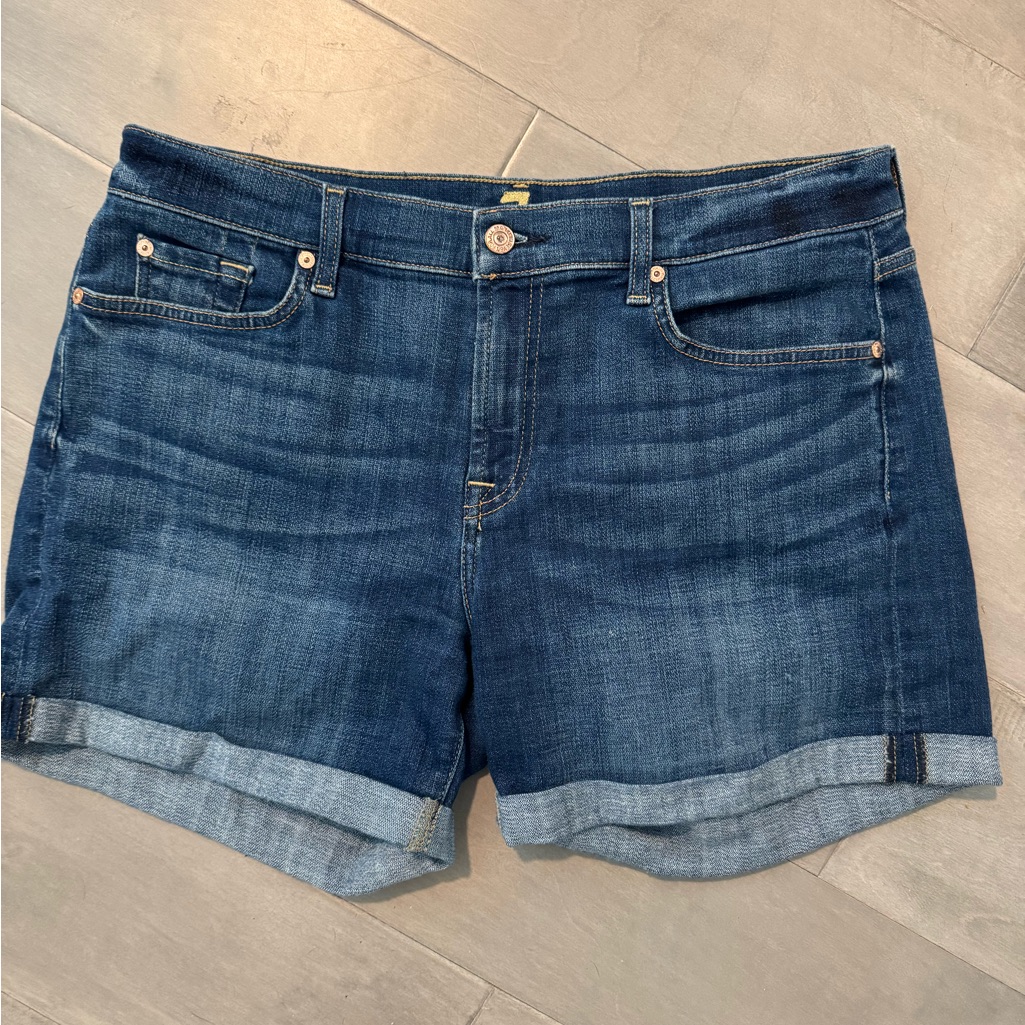 7 For All Mankind Broken Twill Mid Roll Short
